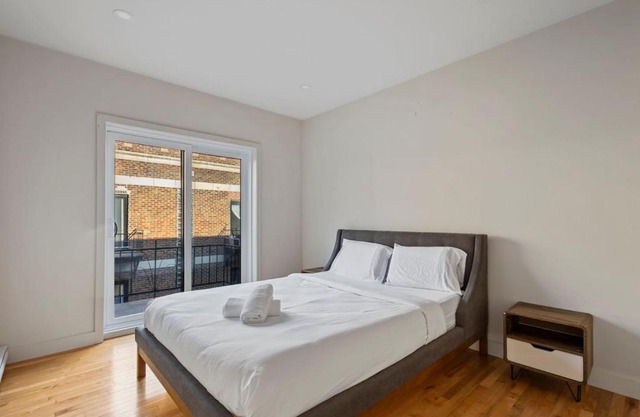 The Prestige Stay Chic and Bright 3BR in NDG