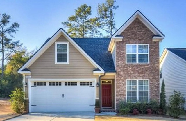 The Red Door on Reid: Comfortable modern home close to the National & Downtown