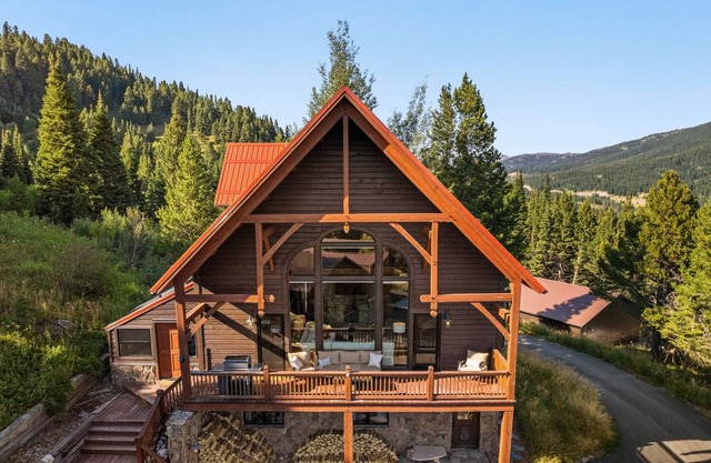 The Red Roof Chalet