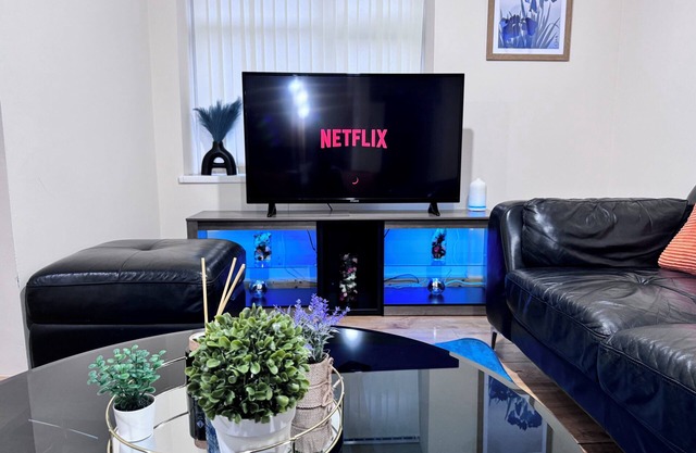The Rich Living Apartment