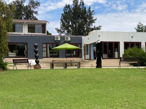 The Ridgeback, 4 Bedroom Resplendent Living, Bryanston