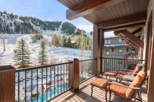The Ritz-Carlton, Three-Bedroom Premier Residence 8305, Ski-in & Ski-out Resort in Aspen Highlands