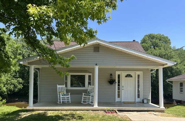 The River is Calling! Entire house in Chillicothe