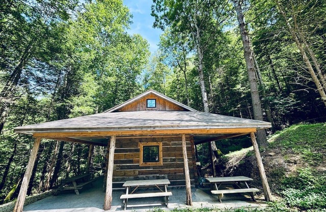 The Rustic Ave. Red River Gorge