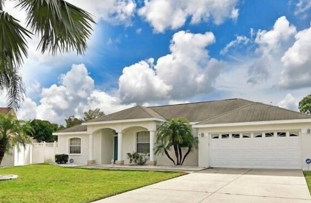 The Sea is Calling - 3 BR 2 Bath Home with Heated Pool Close to Many Beaches