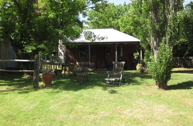 The Settlers Hut - step back in time