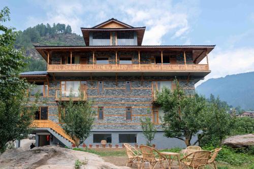 The Shaurn Hotel & Resort