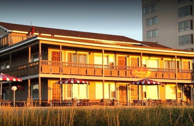 The Skylark Beach Inn