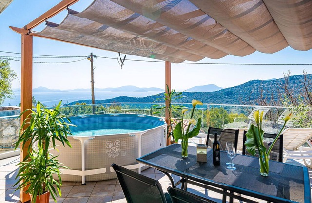The small and nicely furnished cottage in the village of Doli is the right place for a small family