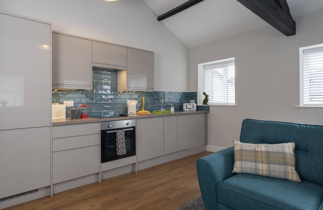 The Sorting Office - Spacious Modern Home With Parking in Central Ambleside