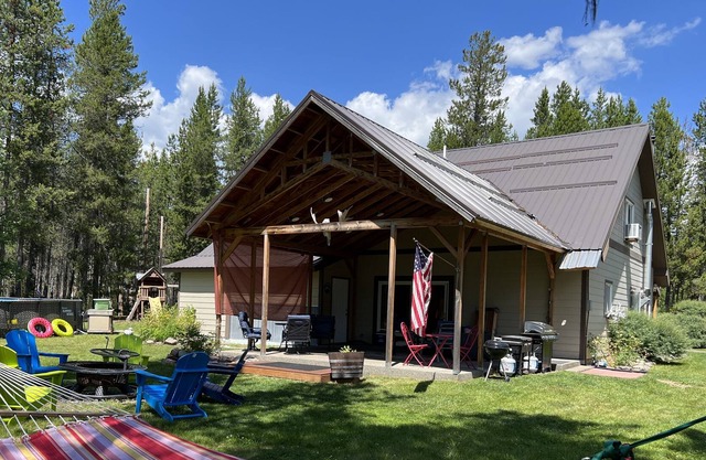 The Stellar Jay House- Family Friendly 4br