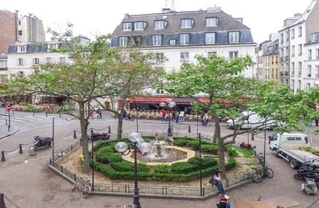 THE STREETS OF MOUFETTARD/CONTRESCARPE SQUARE- A PARADISE FOR FOOD LOVERS!