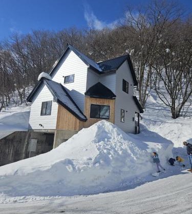 The Summit Chalet