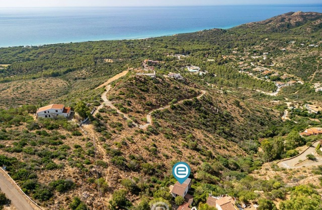 The Summit House – Eden Rock