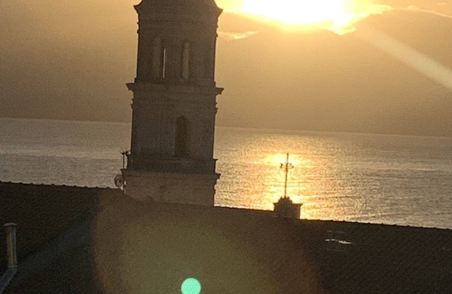 The sun and the sea: the rebirth of energy