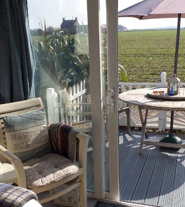The Sun Trap @ Bridlington's Bed & Bowl Beach Breaks