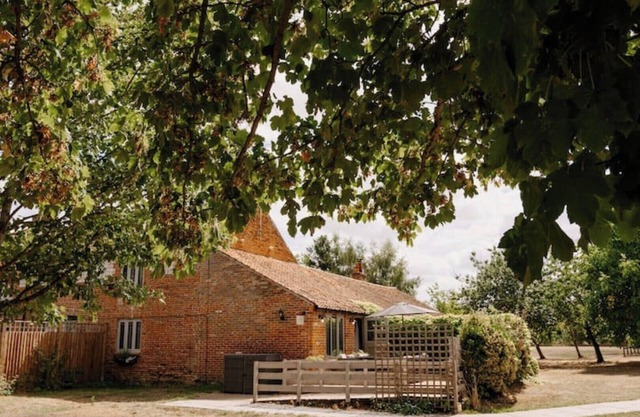 The Threshing Barn -relaxing Countryside spa Break