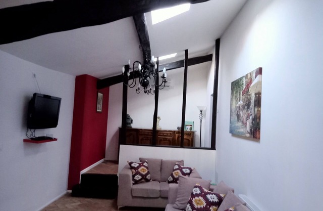The Two Vines, 2 bed house in Chez Ravard