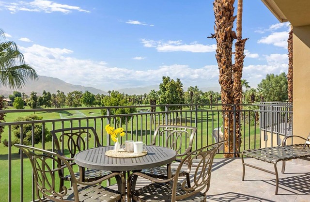The Ultimate Palm Desert Getaway! Desert Springs Villas II +Amenities, 2-Bedroom