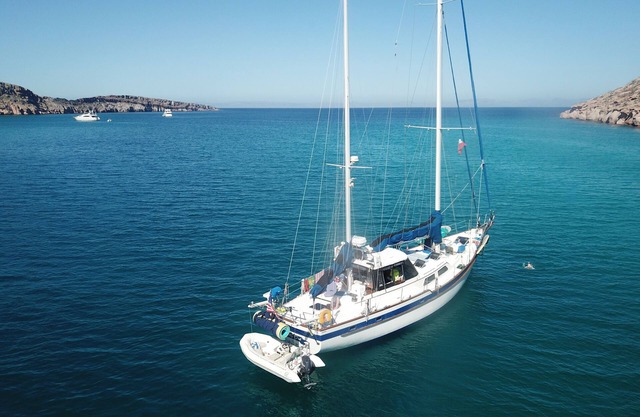 The ultimate sailing yacht vacation in the Sea of Cortez. Jersey Girl II