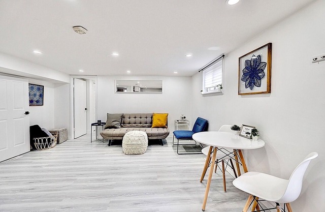 THE URBAN HIDEAWAY | Spacious & Stunning 2-bedroom