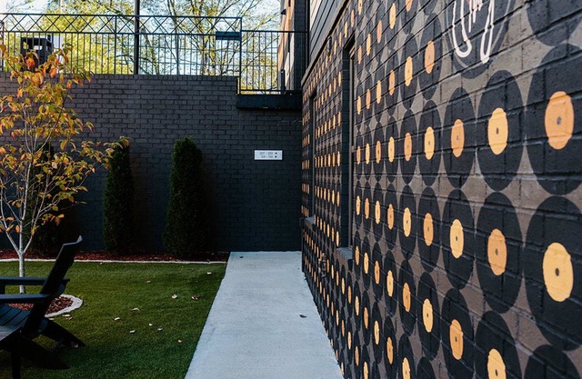 The Vinyl at Music Row - 1 Bedroom Apartment