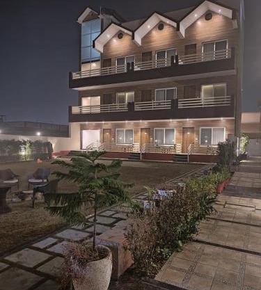The VrindHuts