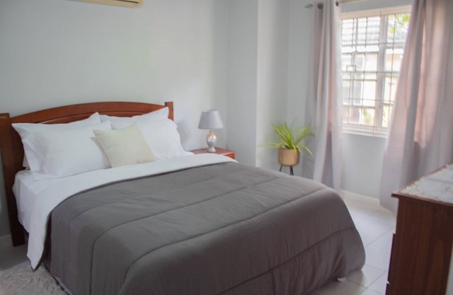 The Waterloo Suite 1 B/R Apt Central & Secure
