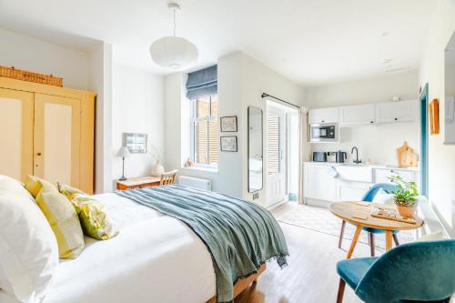 The Willows Boutique Stays Central Whitby