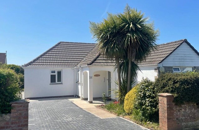 The Willows - Two Bedroom House, Sleeps 4