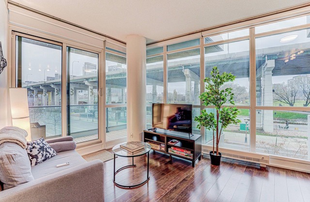 The York Suites