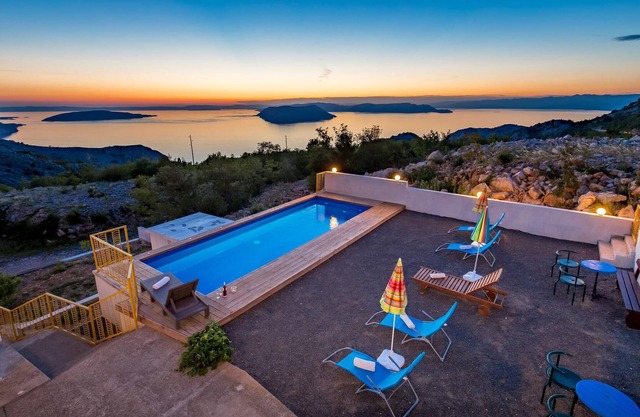 This beautiful vacation home with a private pool will offer you unforgettable moments.