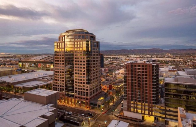 This Central Phenix hotel is 4 miles from Sky Harbor International Airport .