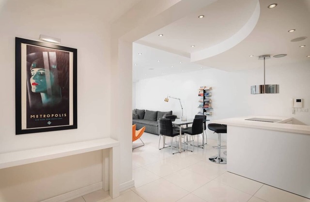 This condominium is a 2 bedroom(s), 2 bathrooms, located in Il-Mellieħa, null.