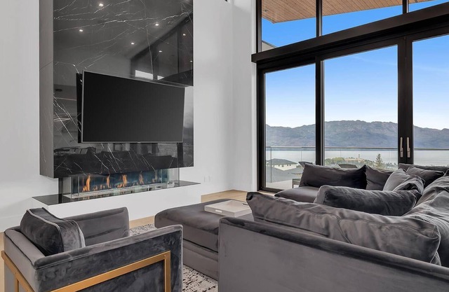 This house is a 4 bedroom(s), 3 bathrooms, located in West Kelowna, BC.