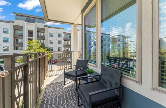 This luxurious 2 bedroom condo is your stunning getaway