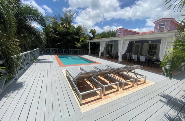 Three Bed Villa with Private Pool Set In Tropical Gardens.