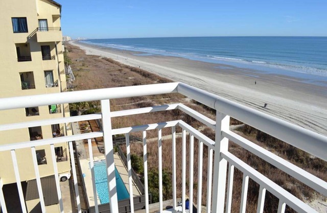 Three Bedroom, Ocean Front, Luxury Condo, North Myrtle Beach, SC 3945378