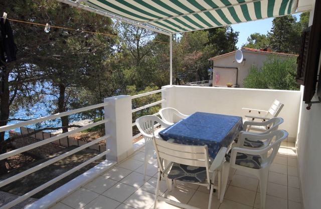 Three bedroom apartment near beach Lavdara, Dugi otok (A-3454-a)