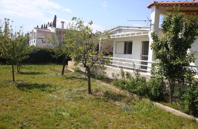Three Bedroom Country House