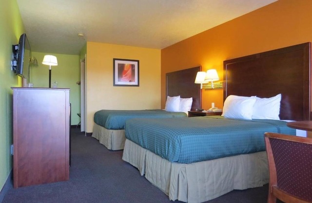 Three Budget-friendly Rooms w/Pool Access | Complimentary Breakfast