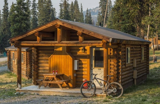 Three Fantastic Cottages, Located Near All the Excitement w/ Parking!