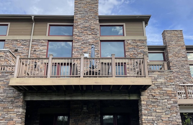 Three-story spacious luxury townhome in the heart of Ellicottville