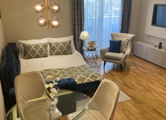 Tiffany Lux Apartment