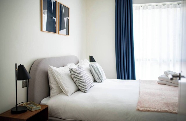 Tiffany | Luxury 4BR, 2Bath, Apartments in Fulham&Chelsea