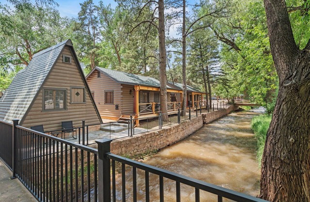 Timber Lodge Cabin 17