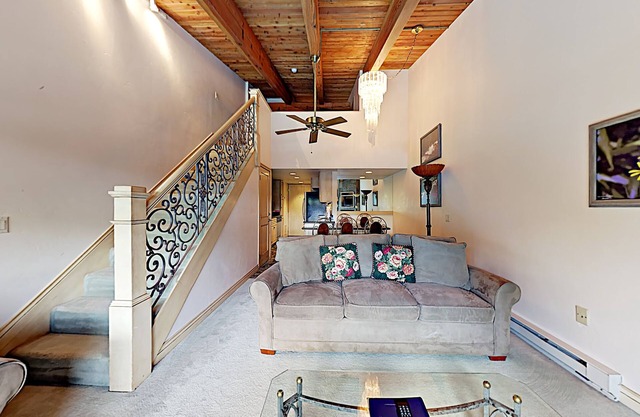 🌲Timberline 305 Studio Loft Standard ~ Hot Tub~Pool~WiFi~Ski-in/out~Local Shuttle🌲