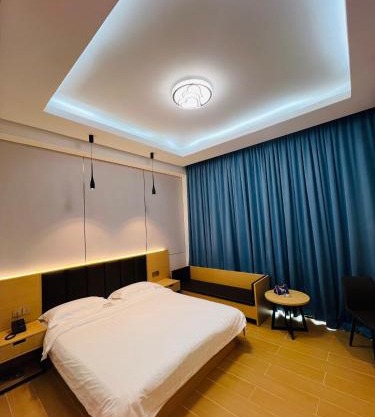 Times Mansion king size standard room