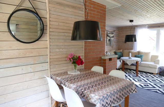 Tinore Holiday Home