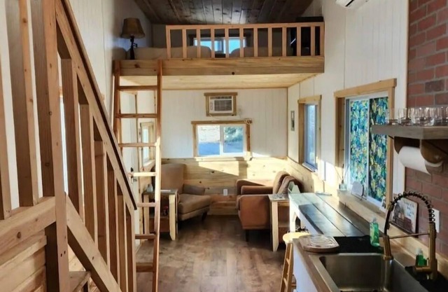 Tiny Home, close to Death Valley